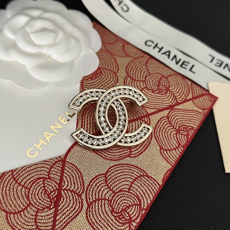 Chanel Brooch 1lyx118